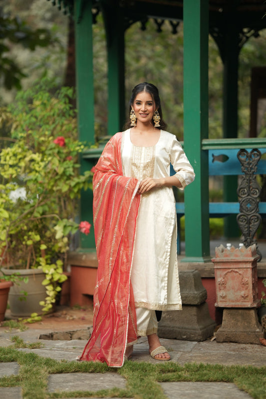 Artisan's Motif Silk Ensemble